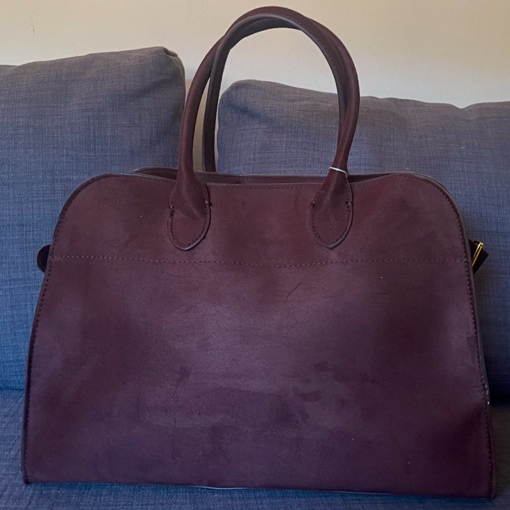 Brand new “IT” bag.